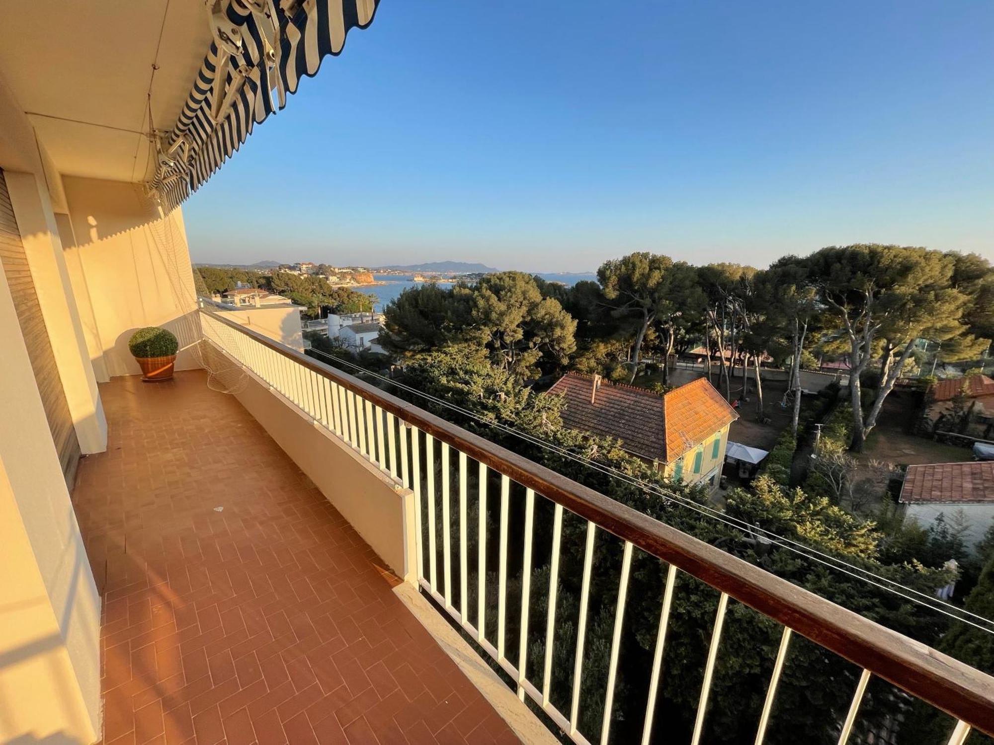 Appartement T3 Terrasse Vue Mer Bandol Exterior photo